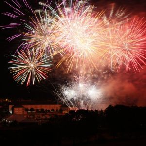 Feu d’artifice de clôture à Saint-Chély-d’Apcher