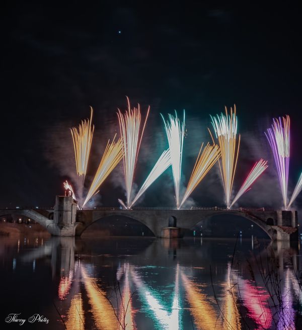 Feu d'artifice de Noël à Avignon